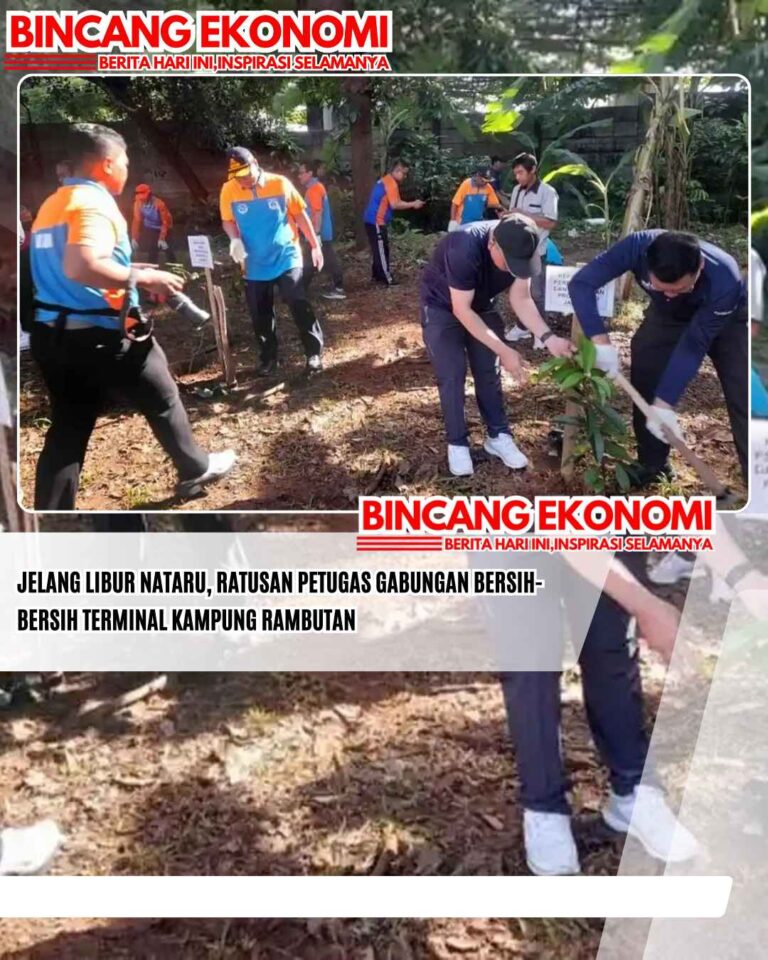 Jelang Libur Nataru, Ratusan Petugas Gabungan Bersih-bersih Terminal Kampung Rambutan