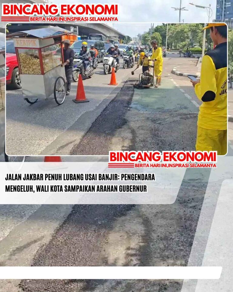 Jalan Jakbar Penuh Lubang Usai Banjir: Pengendara Mengeluh, Wali Kota Sampaikan Arahan Gubernur